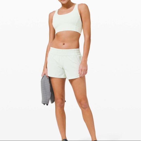 NWOT Lululemon Springtime Tracker Shorts 4” Size 4 - Picture 10 of 12